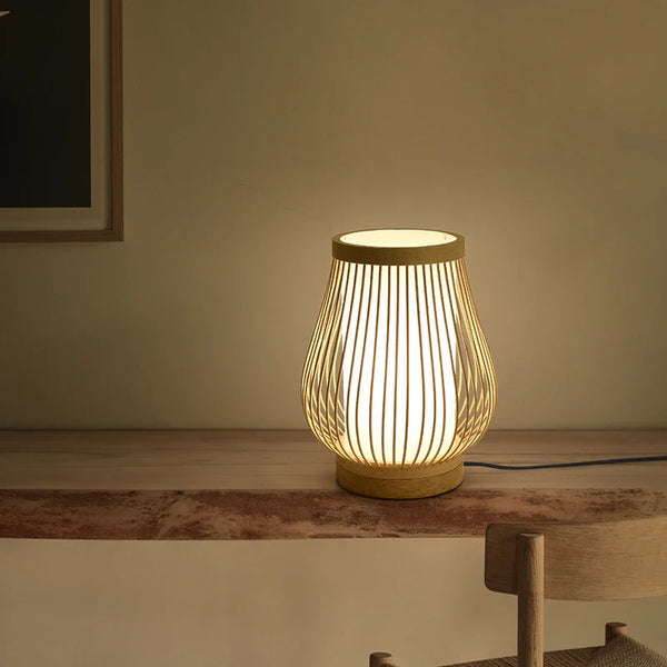 Lampe de Chevet en Bois et Abat-jour Tressé